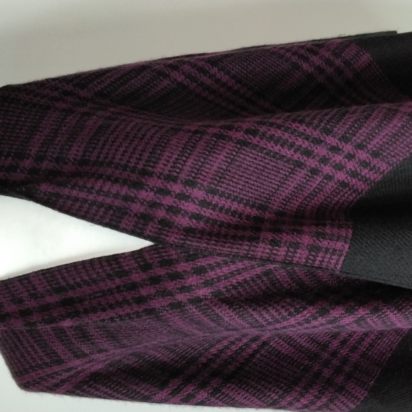 Ladies Wrap/blanket sweater - Picture 2 of 7